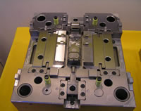 Injection Mold Hot Cold Runner Custom For Auto Parts